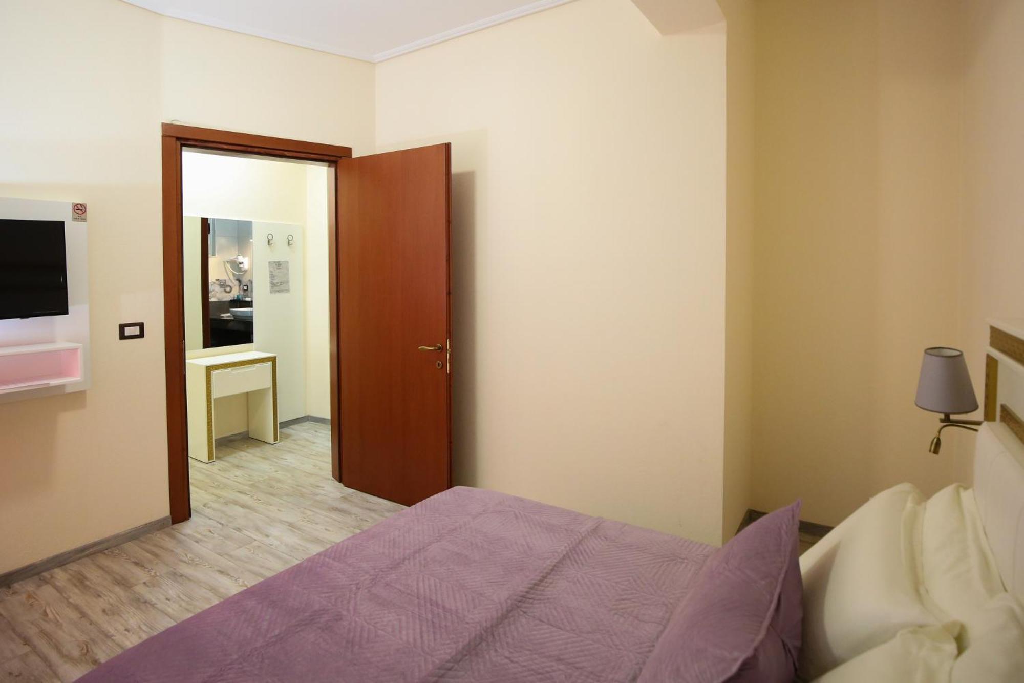 Hotel Vd Roleks Vlorë Værelse billede